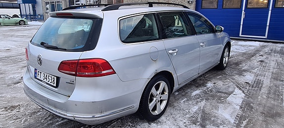 Volkswagen Passat 4 of 5