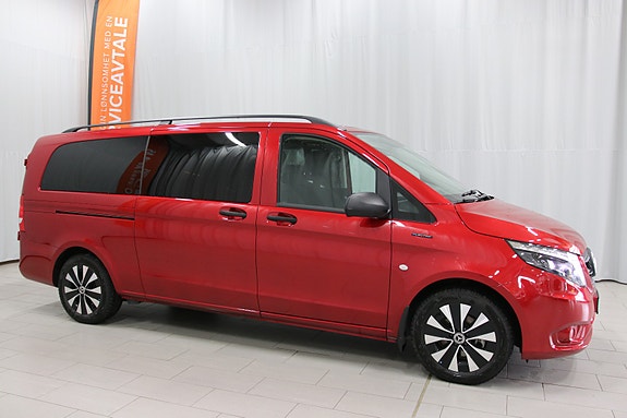 Mercedes-Benz eVito Tourer 3 of 5