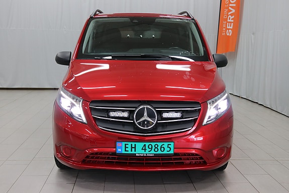 Mercedes-Benz eVito Tourer 4 of 5