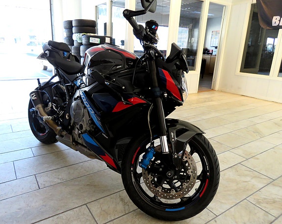BMW M 1000 R Competition 2023 – 2 eksosanlegg / Lav km / M Motorsport