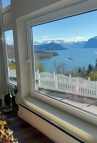 Et moderne kontor med fantastiske omgivelser.