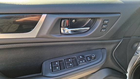 Subaru Outback 15 of 30