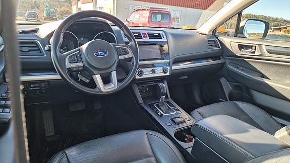 Subaru Outback 13 of 30