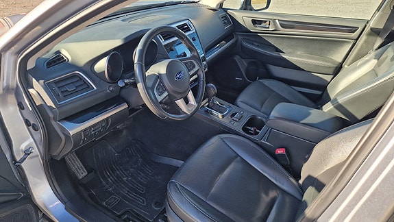 Subaru Outback 14 of 30