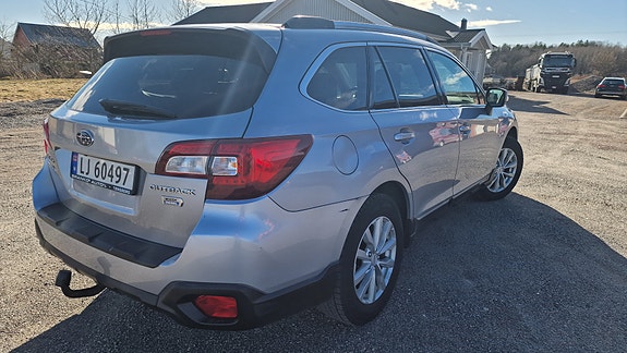 Subaru Outback 7 of 30