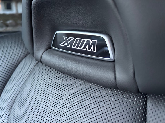 BMW XM 19 of 30
