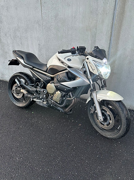 Yamaha XJ6 Diversion F 2 of 5