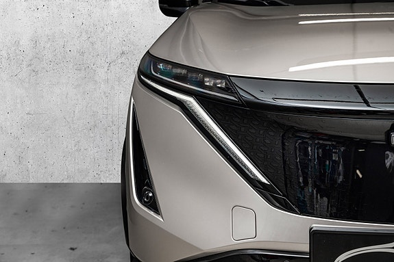 Nissan Ariya 7 of 30