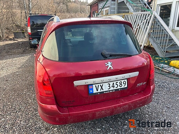 Peugeot 308 3 of 5