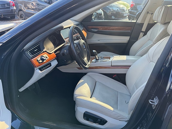 BMW 740d 12 of 23
