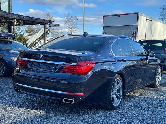 BMW 740d 7 of 23