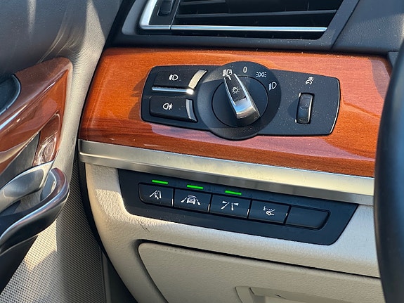 BMW 740d 22 of 23