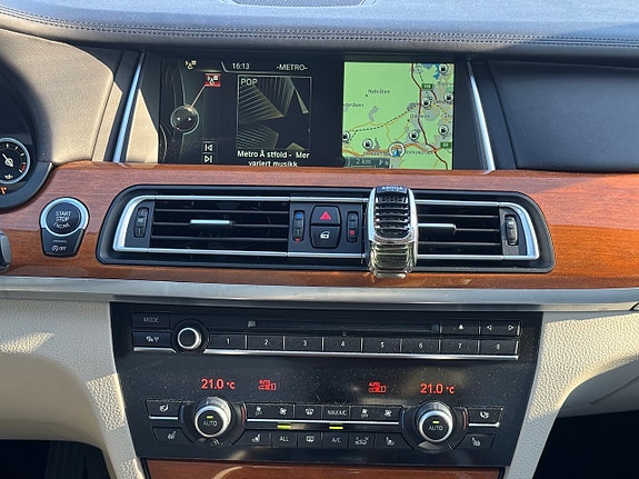 BMW 740d 20 of 23