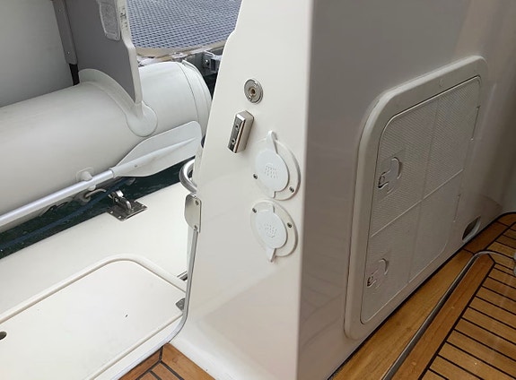 NY PRIS! Skilsø 33 Flybridge 11 of 30