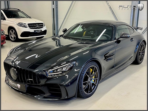 Mercedes-Benz AMG GT R