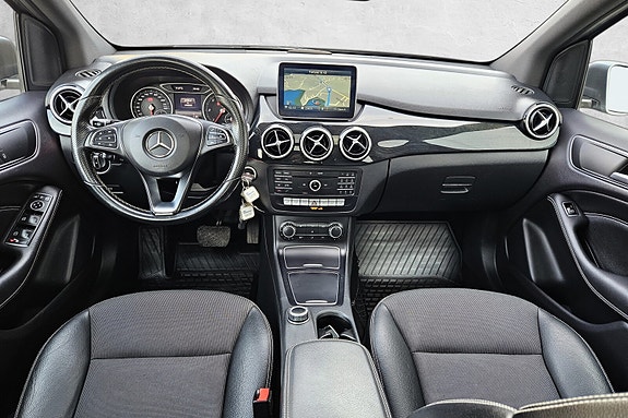 Mercedes-Benz B200 15 of 28