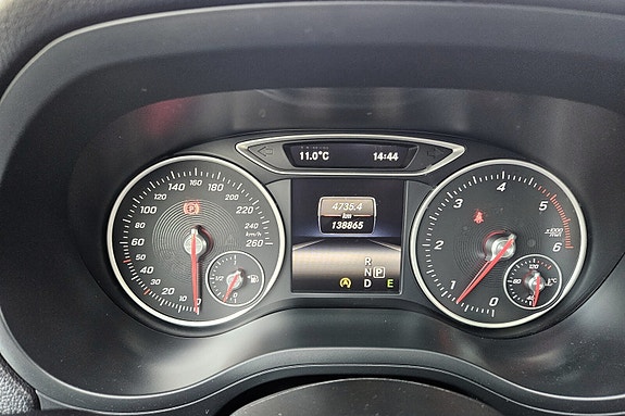 Mercedes-Benz B200 18 of 28