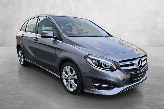 Mercedes-Benz B200 8 of 28