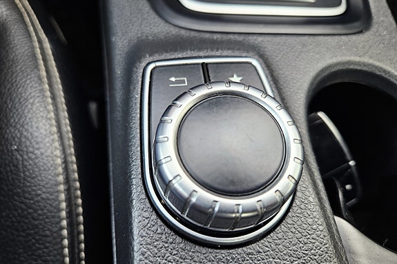 Mercedes-Benz B200 22 of 28