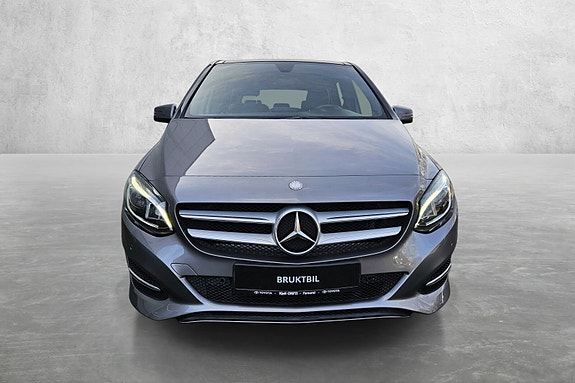 Mercedes-Benz B200 9 of 28