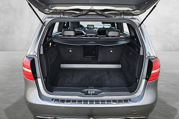 Mercedes-Benz B200 5 of 28