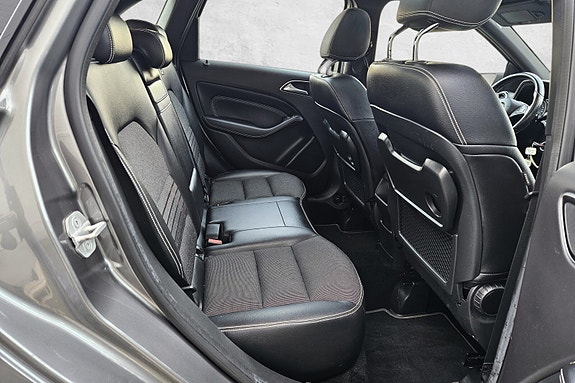 Mercedes-Benz B200 14 of 28