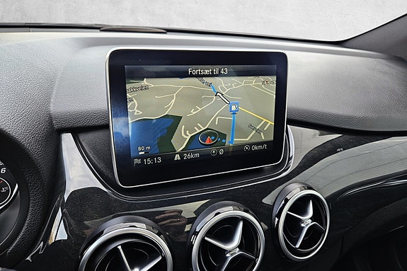 Mercedes-Benz B200 19 of 28