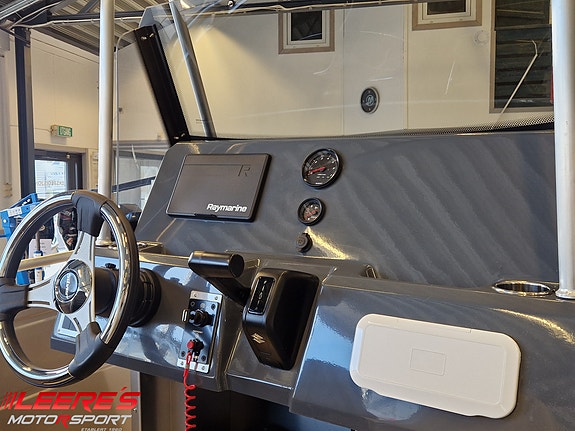Silver Shark CCX | Helsveiset aluminiumsbåt | Suzuki 115 hk 10 of 18
