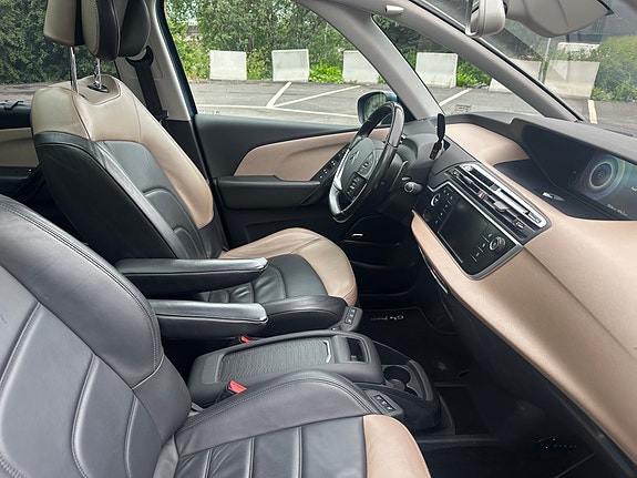 Citroen C4 Picasso 23 of 30
