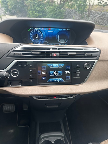 Citroen C4 Picasso 20 of 30