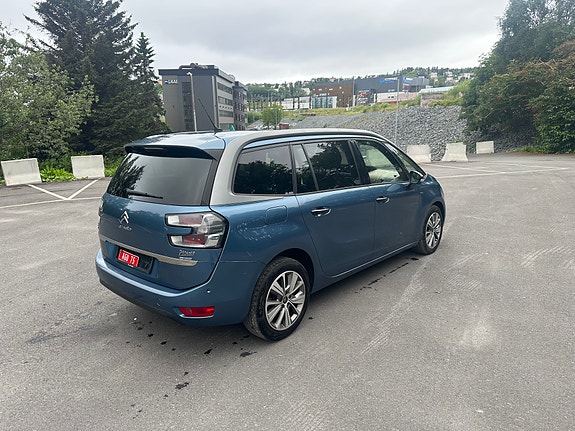 Citroen C4 Picasso 4 of 5