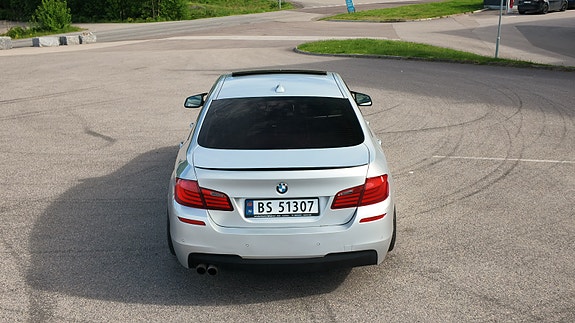 BMW 525d 4 of 11