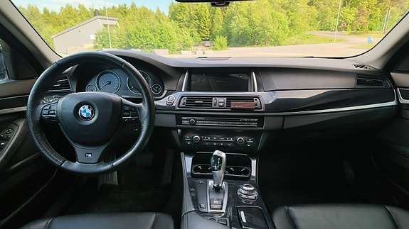 BMW 525d 9 of 11