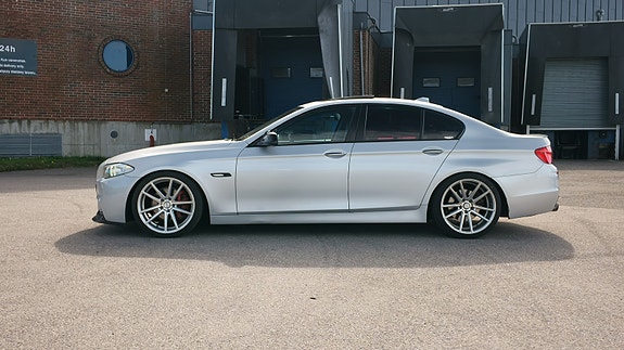 BMW 525d 2 of 11