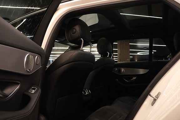 Mercedes-Benz C220 d 30 of 30