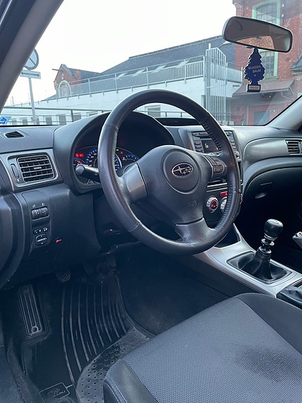 Subaru Impreza 13 of 22