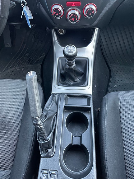 Subaru Impreza 15 of 22