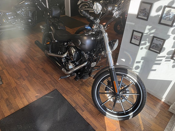 Harley-Davidson FXSB Breakout 103, matt grå, bør sees 2 of 5