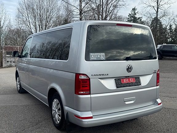 Volkswagen Caravelle 5 of 5