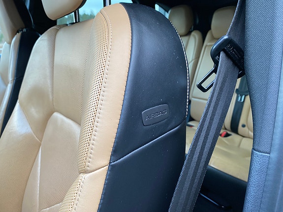 Porsche Cayenne 30 of 30