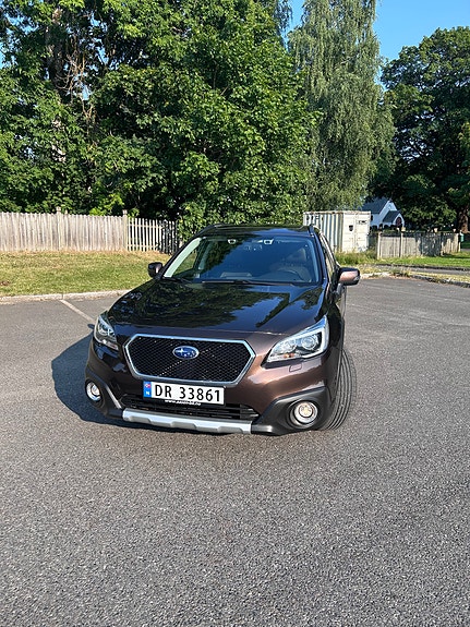 Subaru Outback 2 of 5