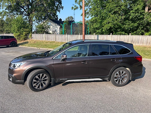 Subaru Outback 3 of 5