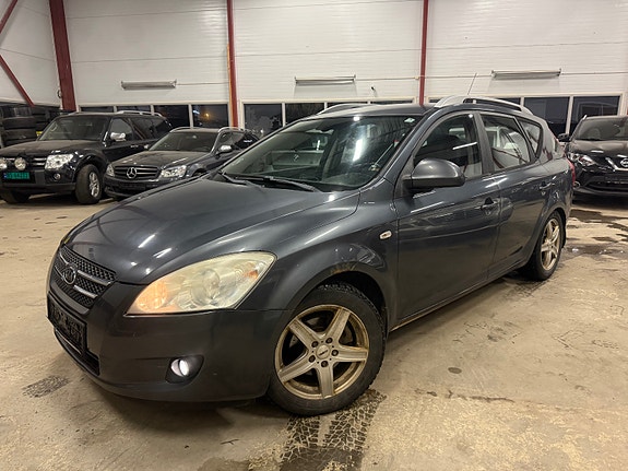 Kia Ceed 2 of 5