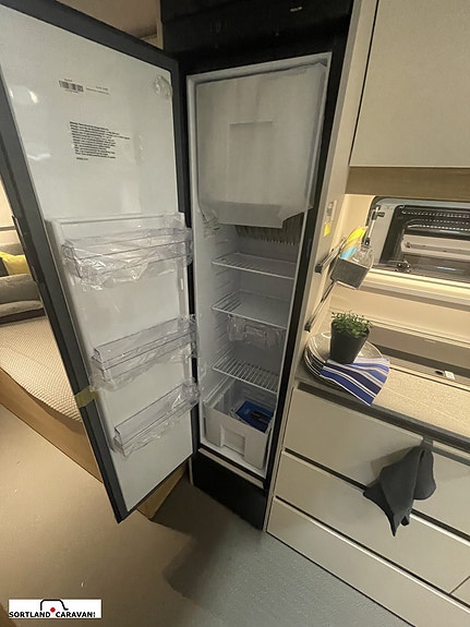 Adria Adora 572 UT  Overståer kampanje 18 of 18