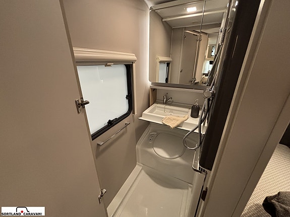 Adria ADORA 522 UP Overståer kampanje 21 of 24