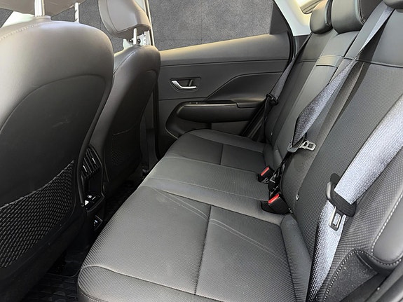 Hyundai Kona 11 of 20