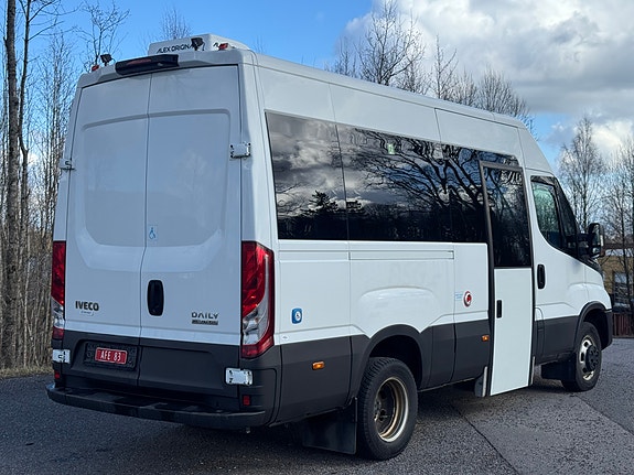 Iveco 3,0. 12 seters minibuss m/rullestolrampe 17 of 30