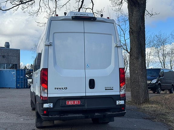 Iveco 3,0. 12 seters minibuss m/rullestolrampe 6 of 30