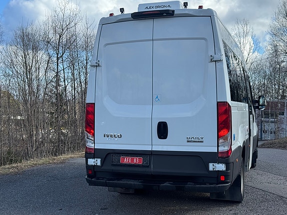 Iveco 3,0. 12 seters minibuss m/rullestolrampe 15 of 30