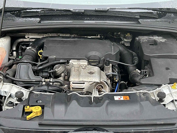 Ford Focus 3 of 5